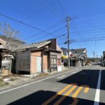 (前面道路を含む現地写真) (前面道路を含む現地写真)