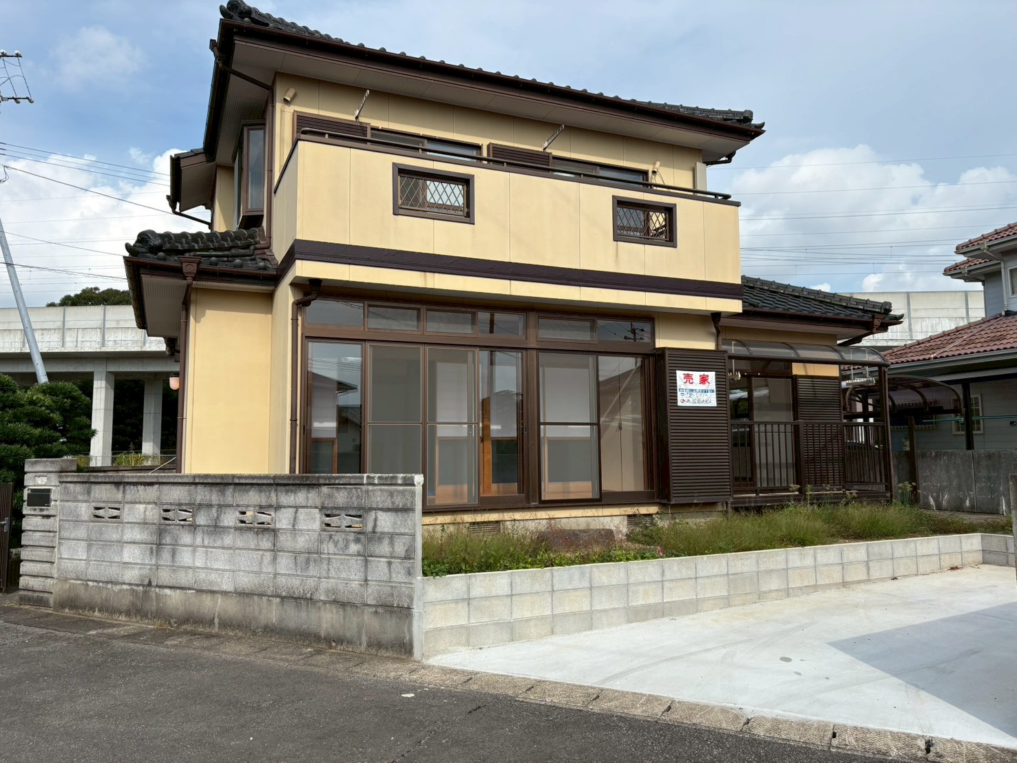 大村市乾馬場町 4SLDK 中古戸建住宅 大村市乾馬場町 4SLDK 中古戸建住宅